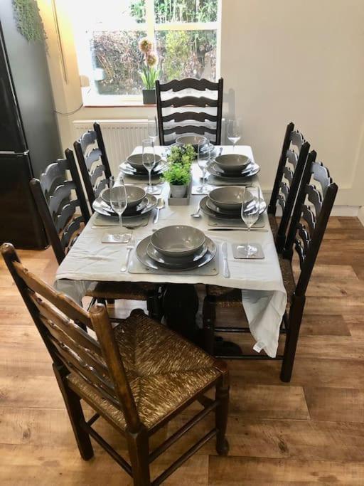 Large Cottage, Beach, Pubs Shops, Netflix, Bbq, Dog Friendly Hunmanby Kültér fotó